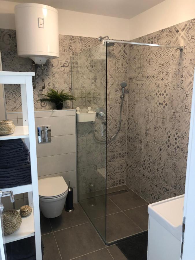Apartments Nebo ヴァンタシチ エクステリア 写真