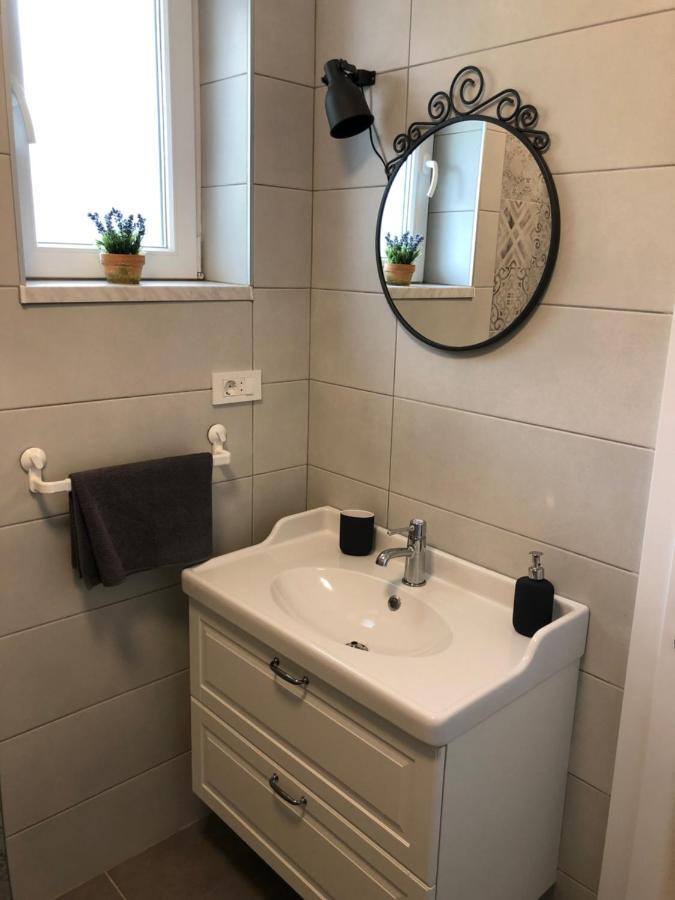 Apartments Nebo ヴァンタシチ エクステリア 写真